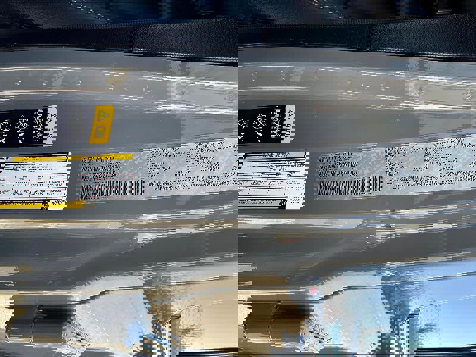 Used 2023 Jeep Wrangler Sahara w/ Cold Weather Group image 35