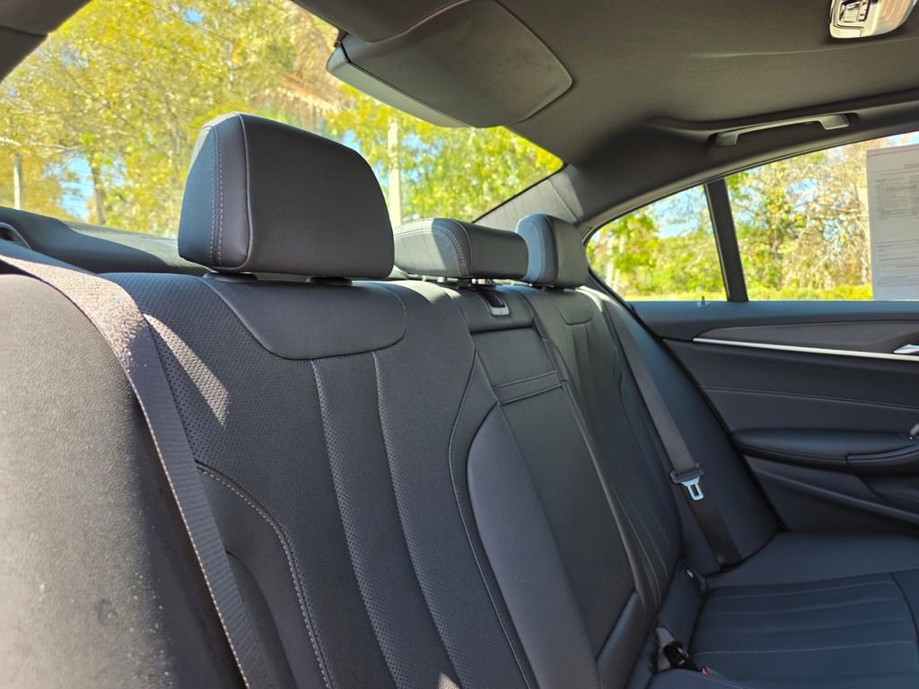 Used 2023 BMW 540i xDrive w/ Convenience Package image 14