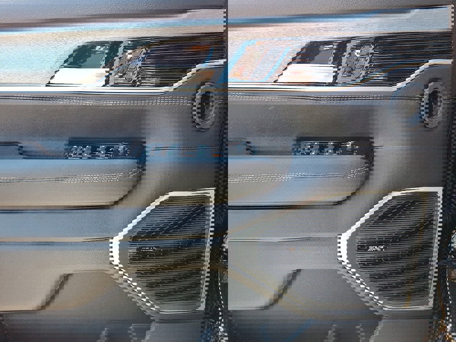 New 2025 Jeep Wagoneer Series II image 12