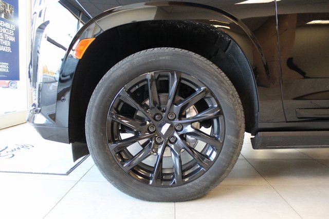 Used 2024 Cadillac Escalade Sport w/ LPO, ONYX Package image 9