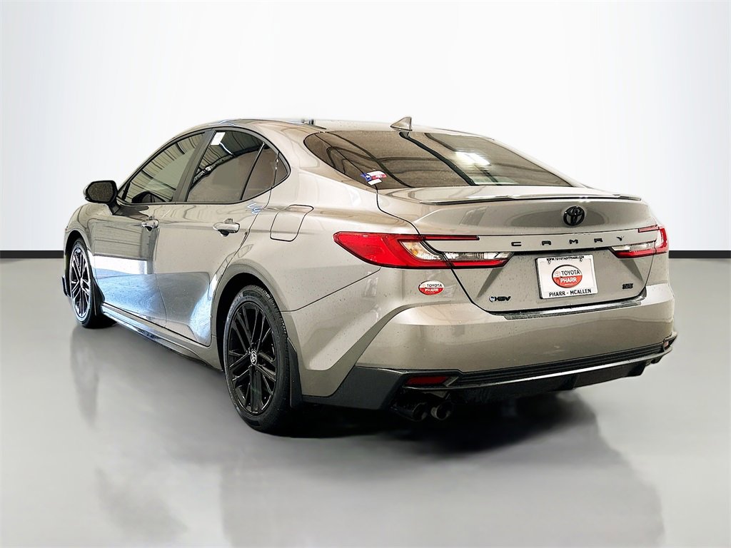 Used 2025 Toyota Camry SE w/ Convenience Package image 6