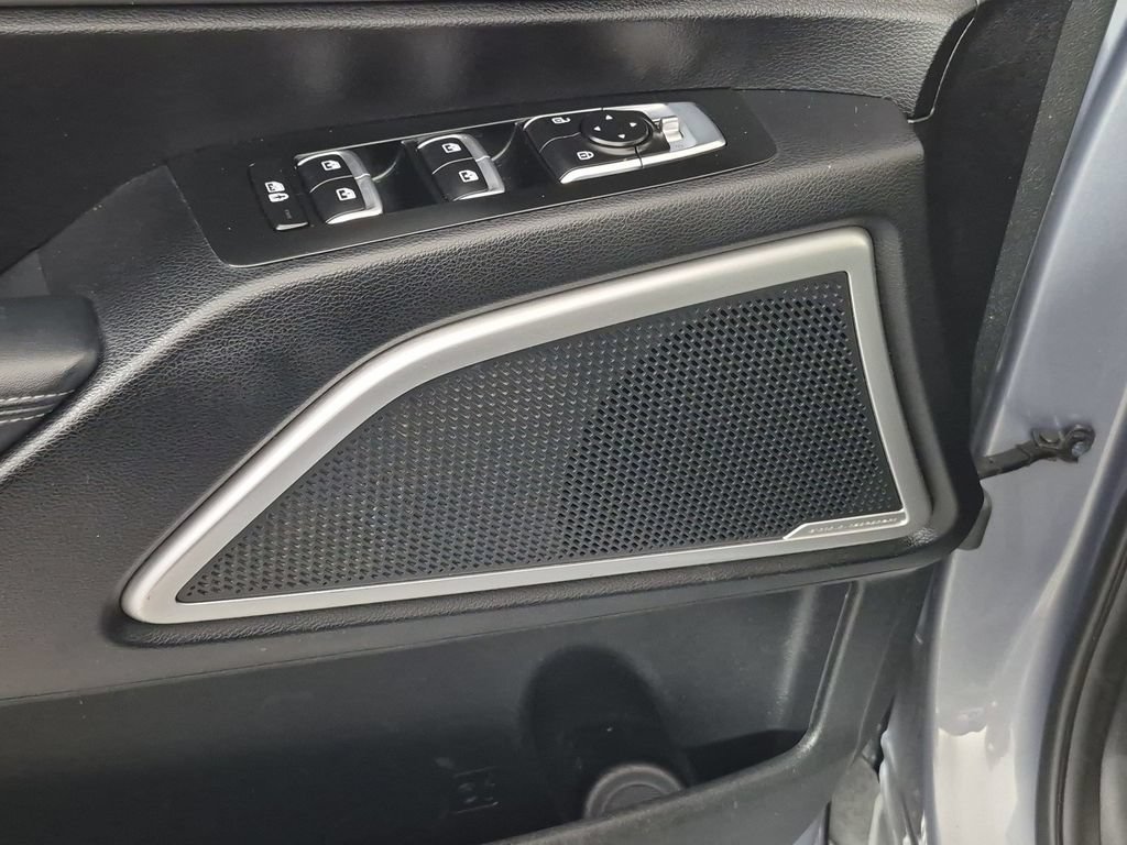 Used 2021 Kia Telluride LX FWD image 16