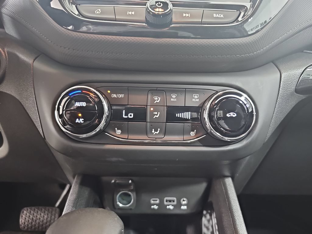 Certified 2021 Chevrolet TrailBlazer LT w/ Convenience Package FWD image 27