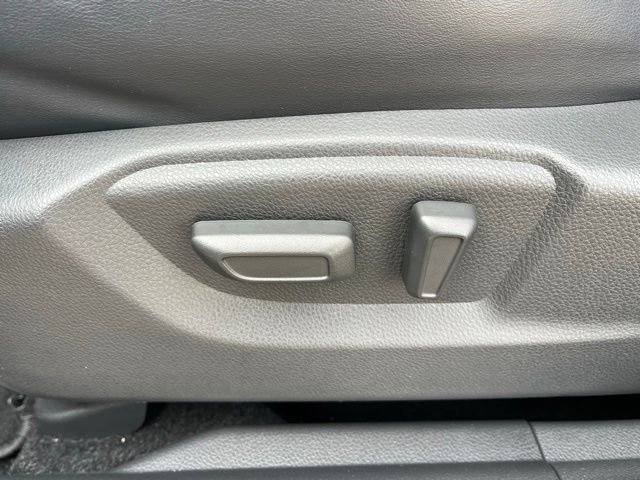 Used 2025 Mitsubishi Eclipse Cross SE image 40