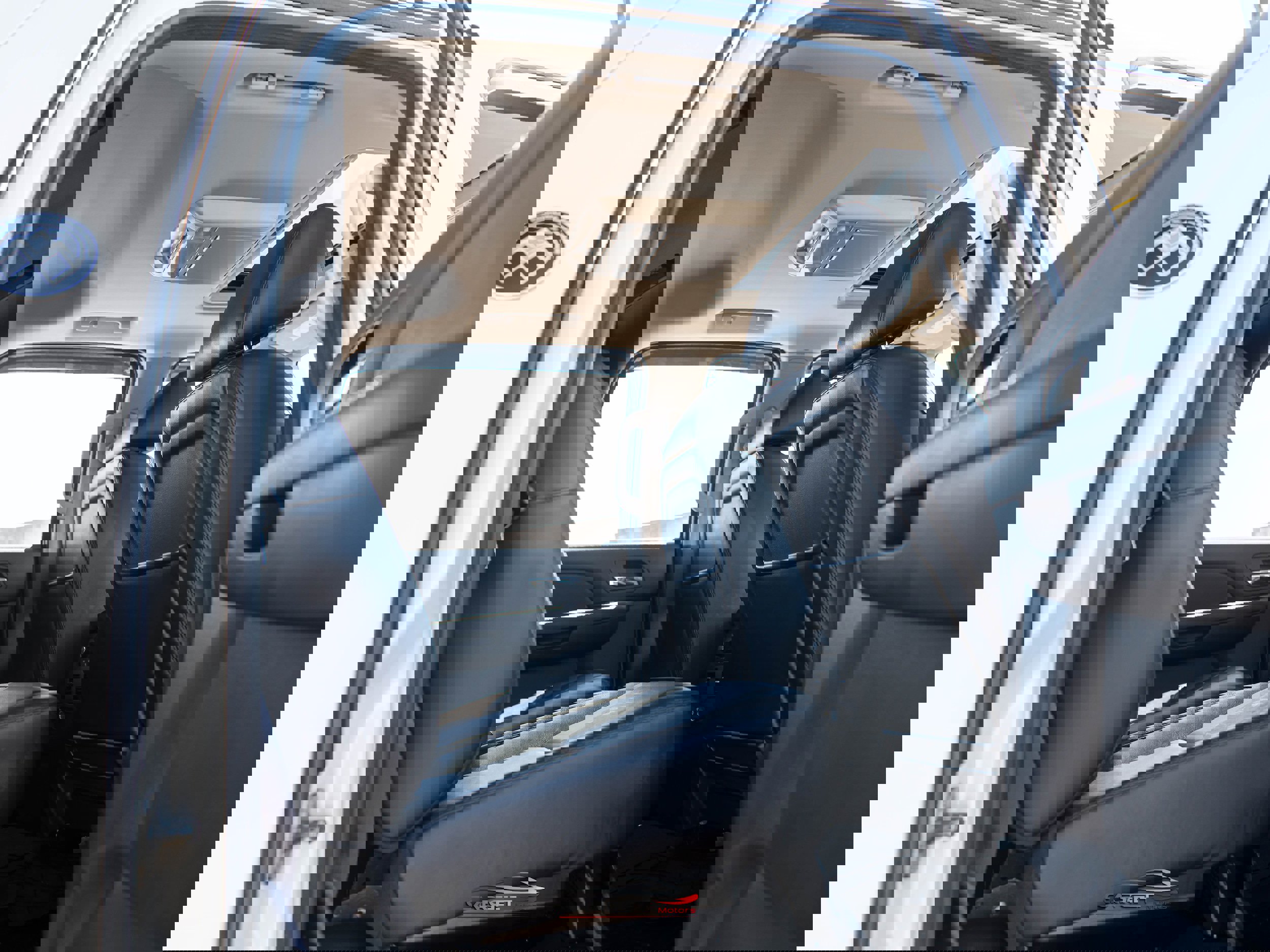 Used 2013 Chevrolet Avalanche LTZ image 18