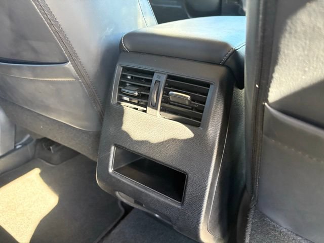 Used 2025 Mitsubishi Outlander SE FWD image 28