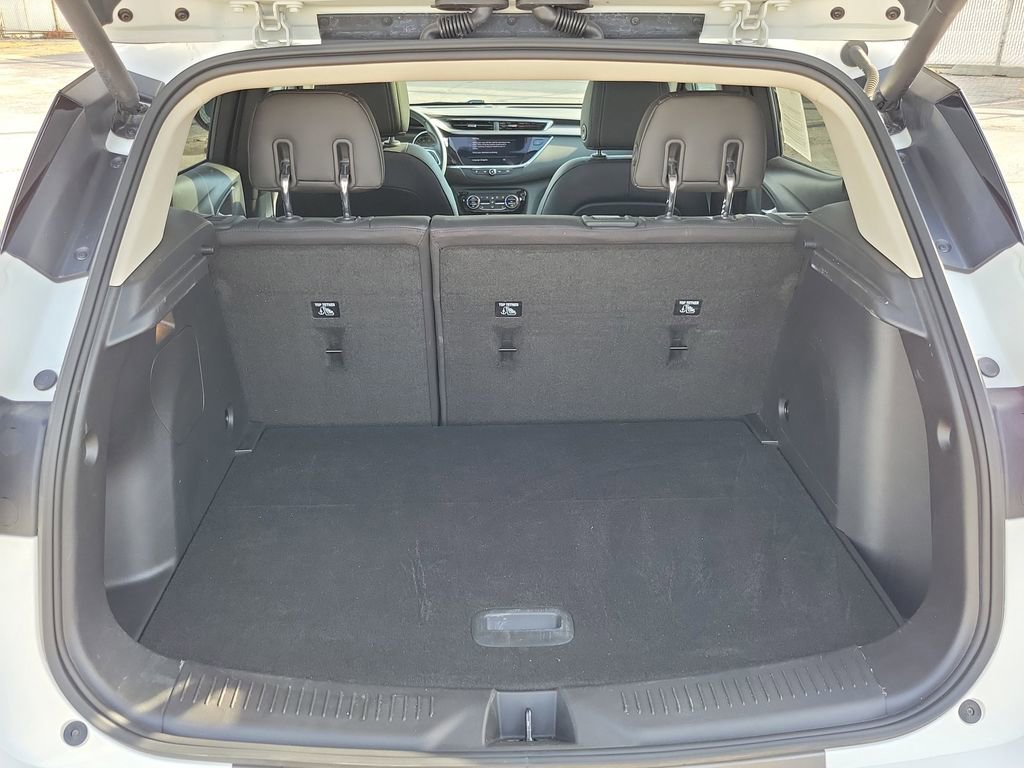 Used 2023 Buick Encore GX Essence w/ Experience Buick Package image 8