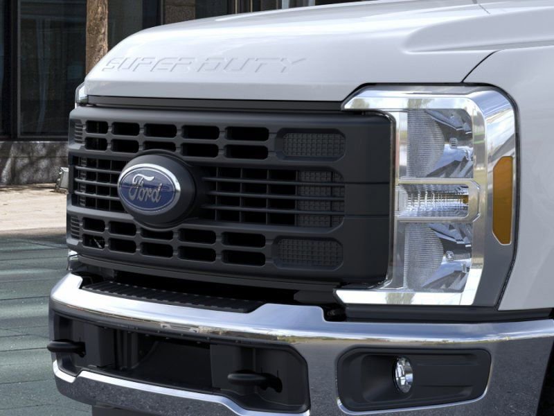 New 2026 Ford F350 XL w/ XL Off-Road Package AWD/4WD image 17