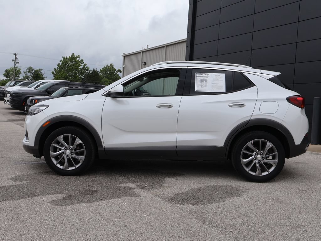 Used 2023 Buick Encore GX Essence w/ Experience Buick Package AWD/4WD image 2