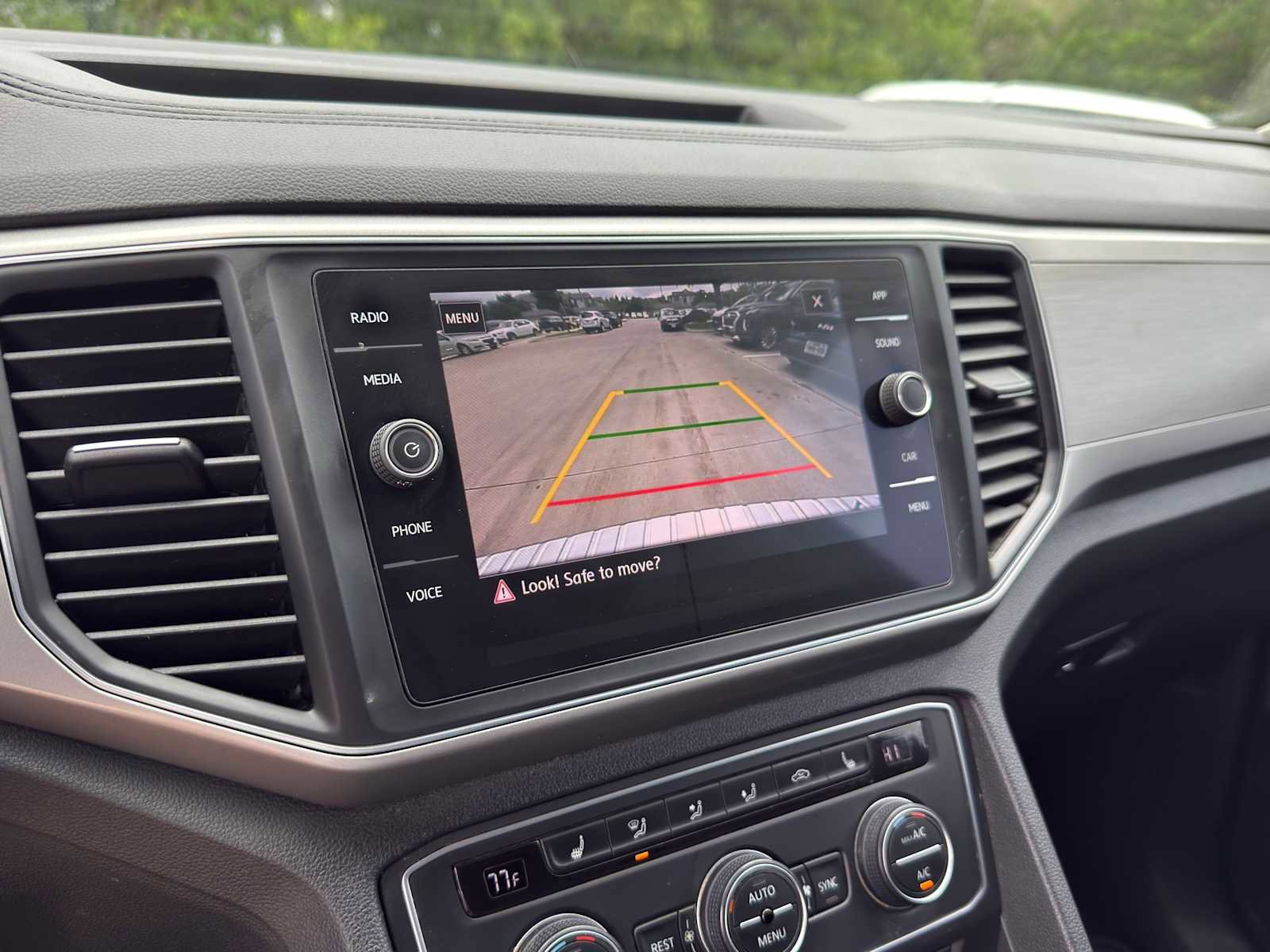 Used 2019 Volkswagen Atlas SE FWD image 12