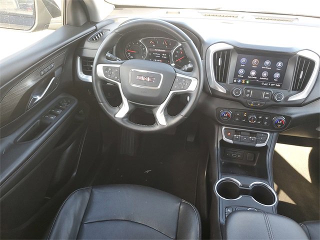 Used 2024 GMC Terrain SLT image 13