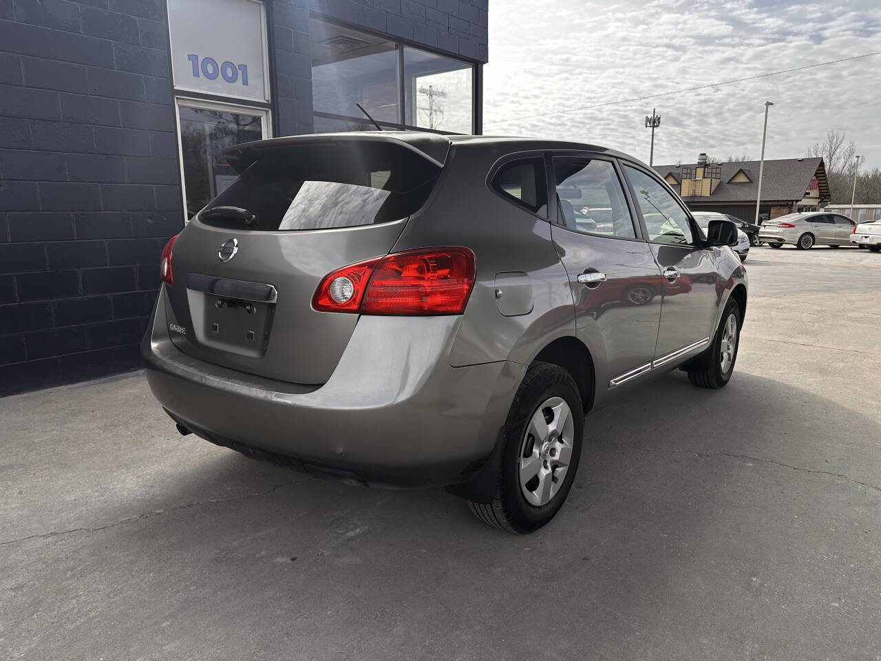 Used 2013 Nissan Rogue S FWD image 8