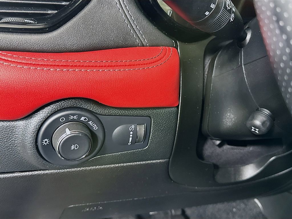 Used 2022 Dodge Durango R/T RWD image 22