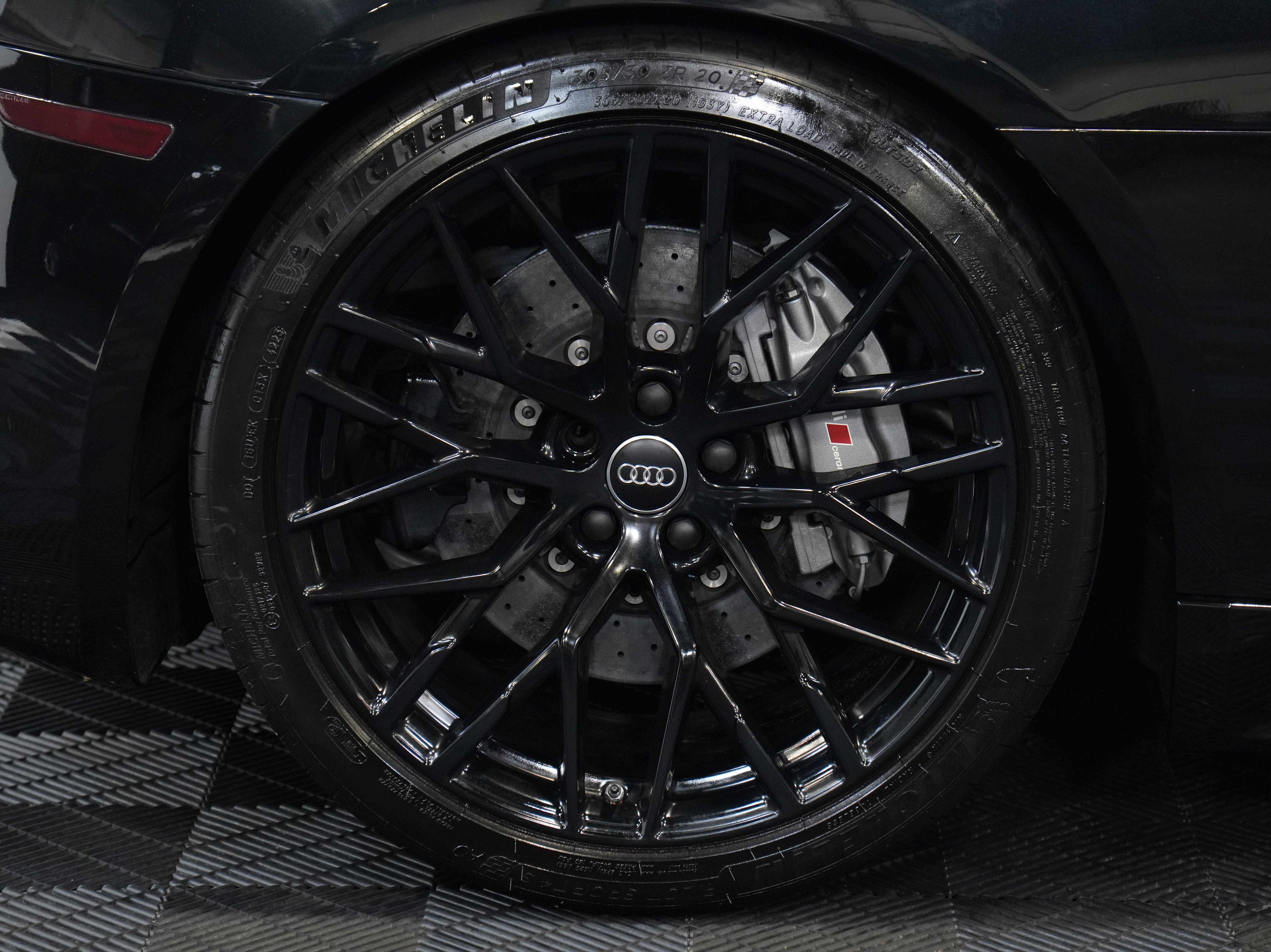 Used 2017 Audi R8 V10 plus AWD/4WD image 45