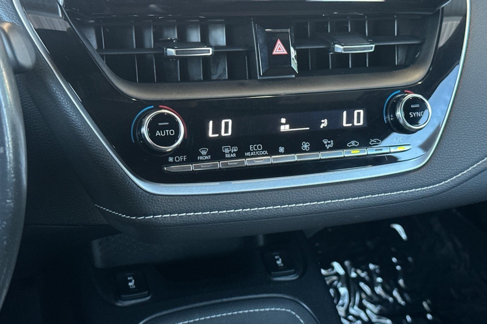 Certified 2020 Toyota Corolla XSE FWD image 19