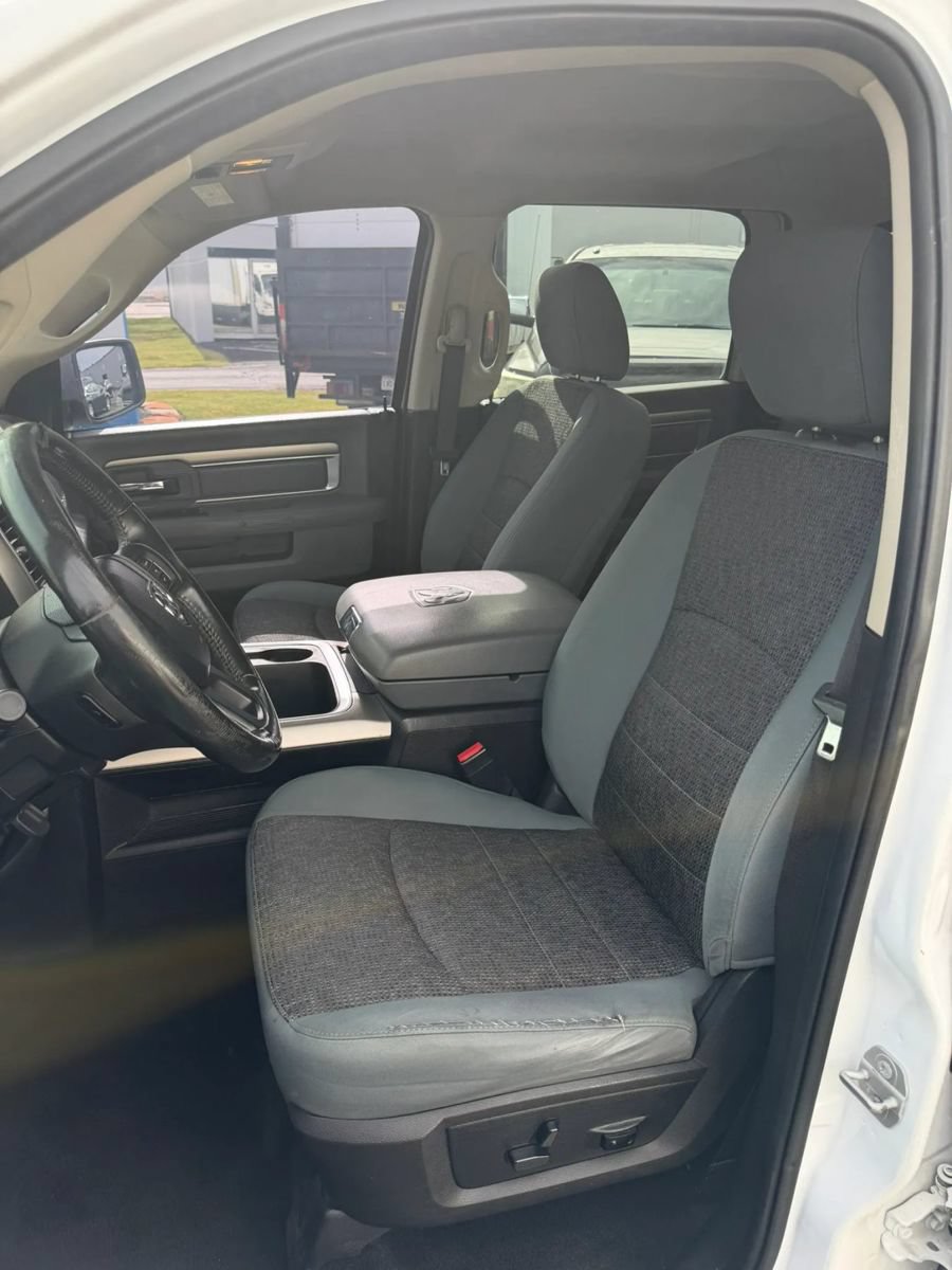 Used 2017 RAM 1500 Big Horn RWD image 9