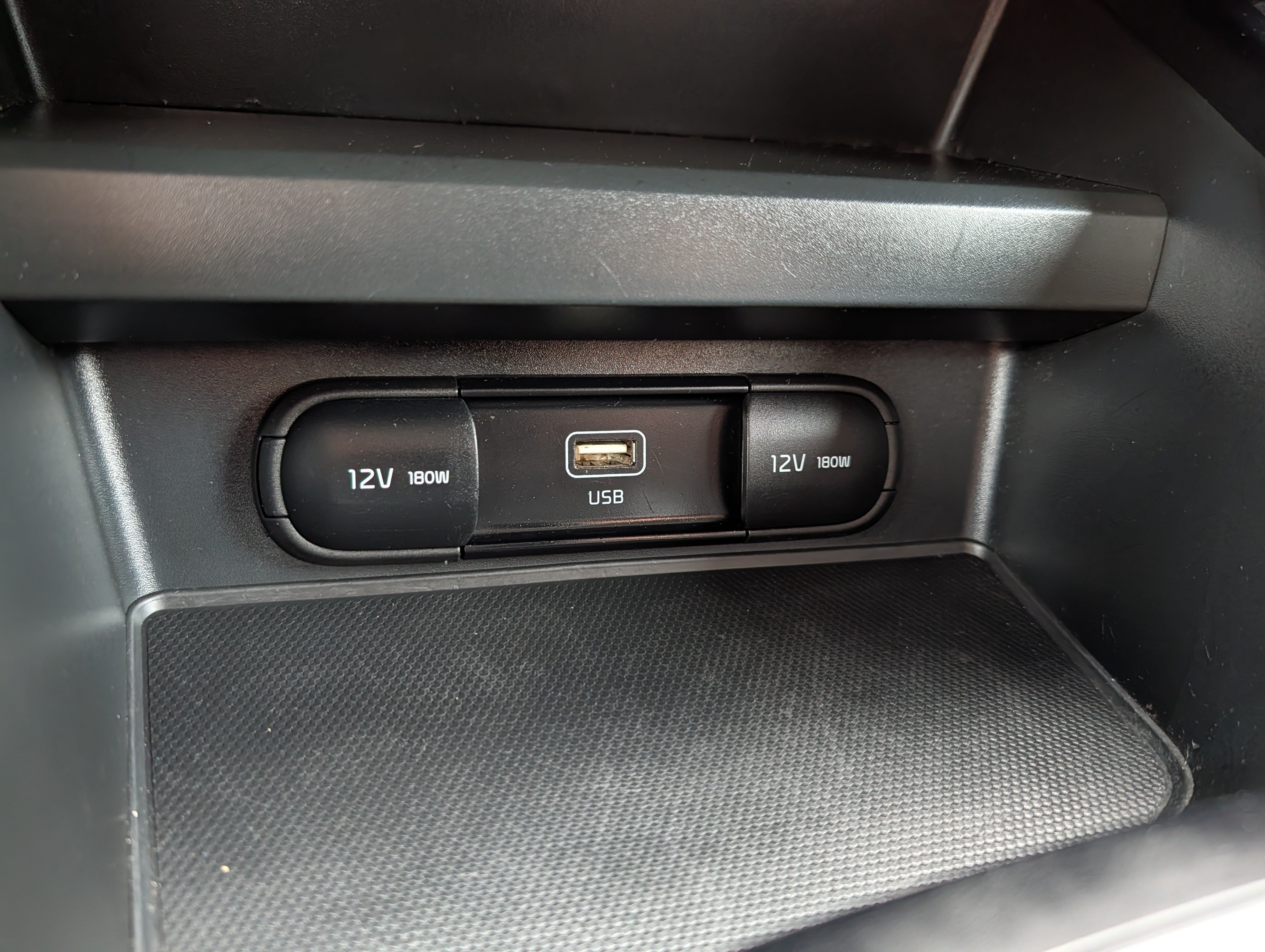 Certified 2023 Kia Soul LX w/ Option Group 015 FWD image 32