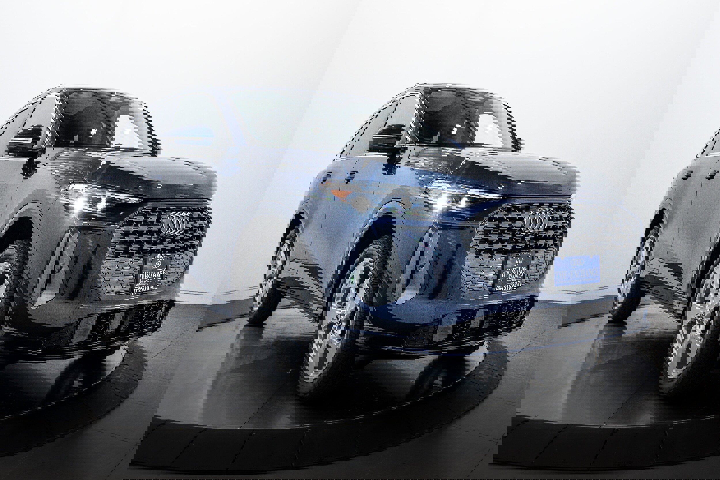 New 2025 Audi Q5 Premium Plus image 2