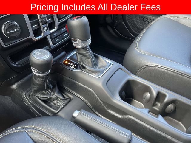 Used 2025 Jeep Wrangler Unlimited Sahara w/ Safety Group AWD/4WD image 37