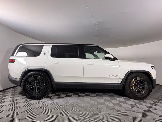 Used 2023 Rivian R1S Adventure AWD/4WD image 7