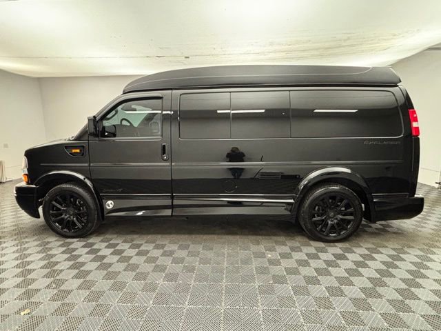 Used 2021 Chevrolet Express 2500 image 15