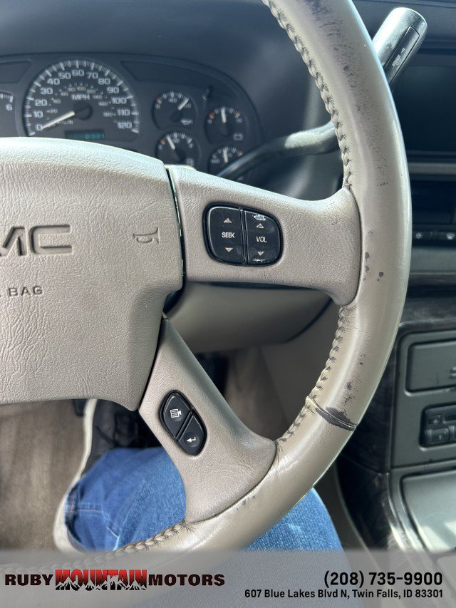 Used 2004 GMC Yukon Denali AWD/4WD image 9