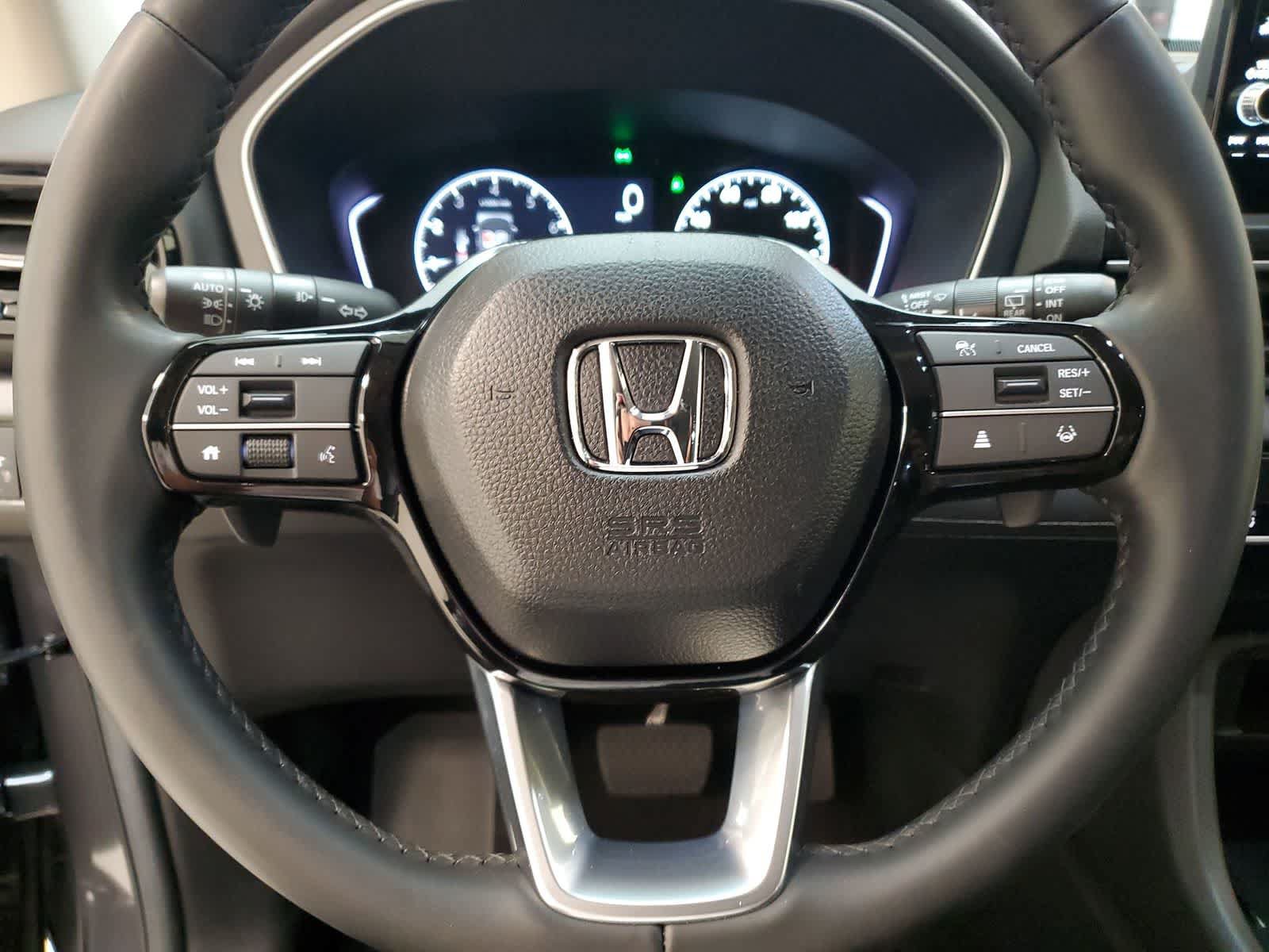 Certified 2025 Honda Pilot Touring image 12