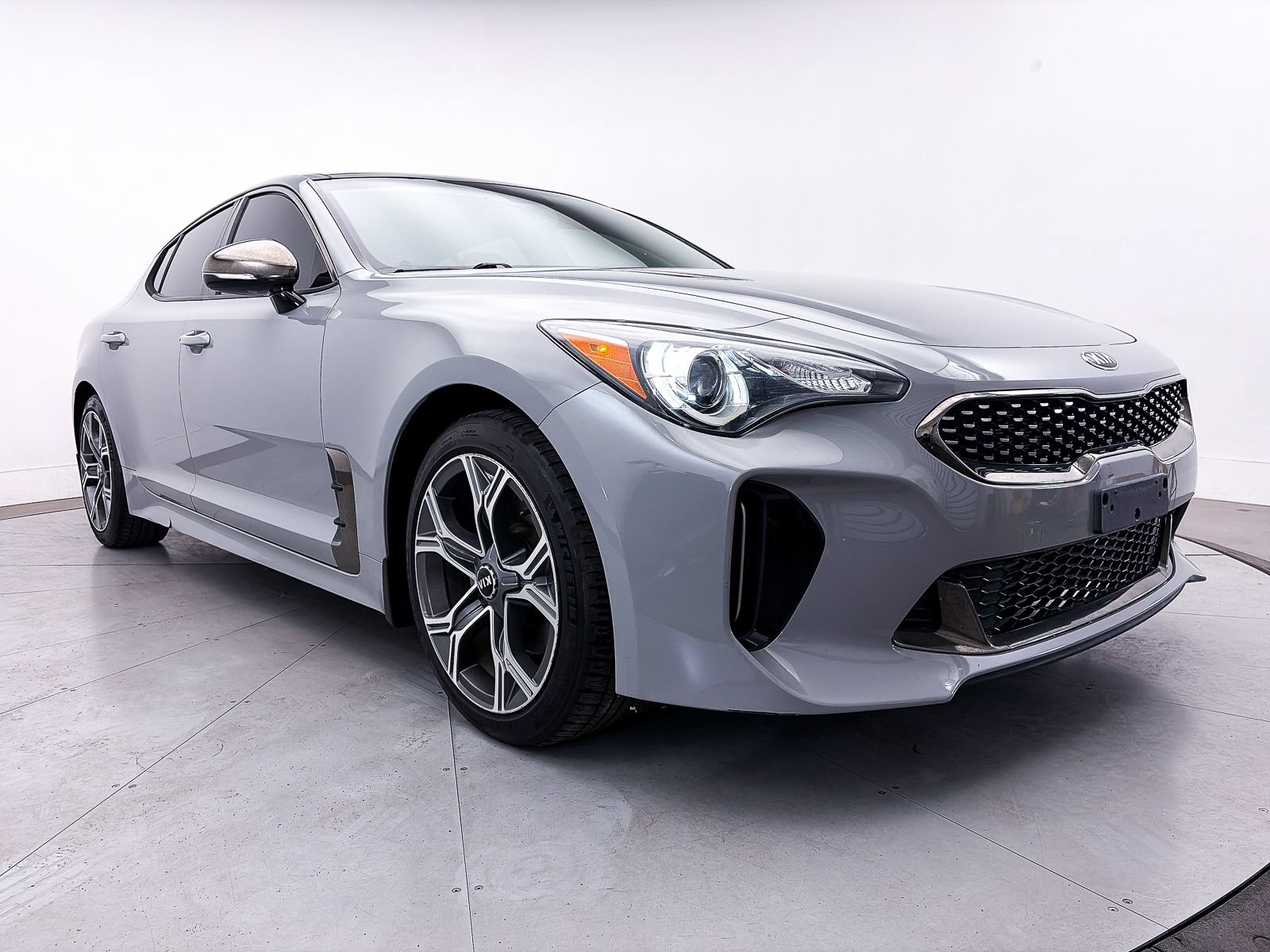 Used 2021 Kia Stinger GT-Line w/ Sun & Sound Package RWD image 12