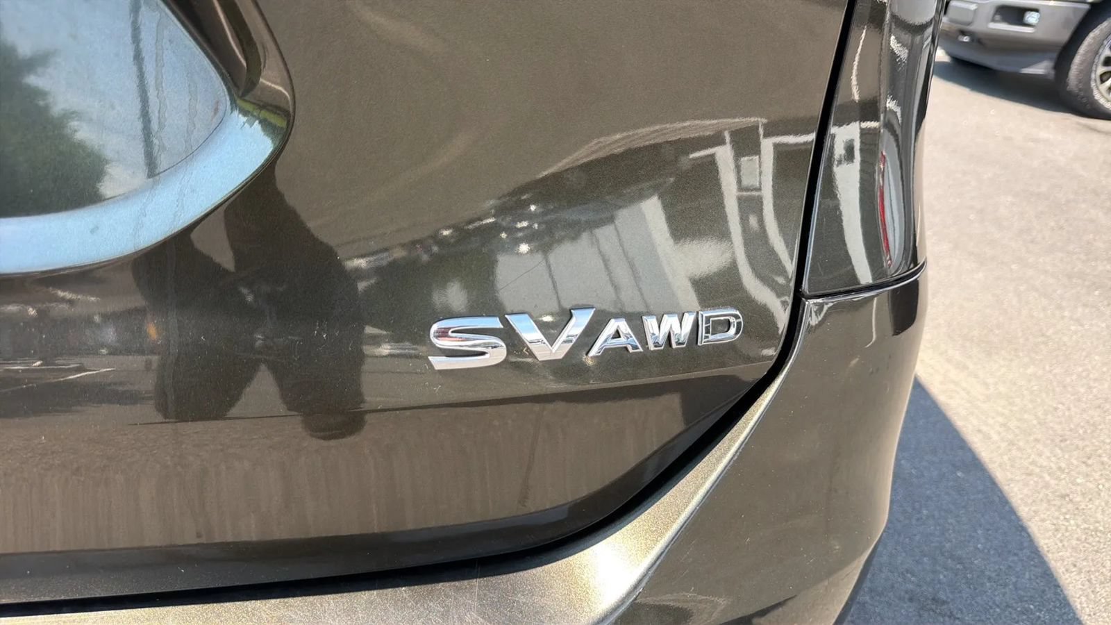 Used 2015 Nissan Rogue SV w/ SV Family Package AWD/4WD image 54