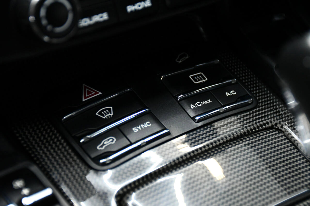 Used 2017 Porsche Cayenne GTS image 32