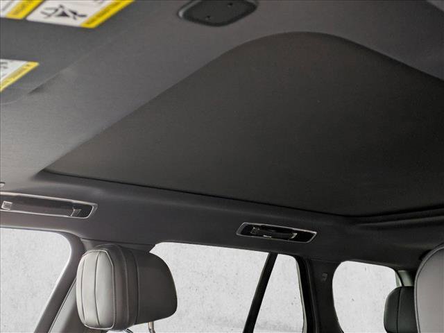 Used 2023 Land Rover Range Rover SE image 16