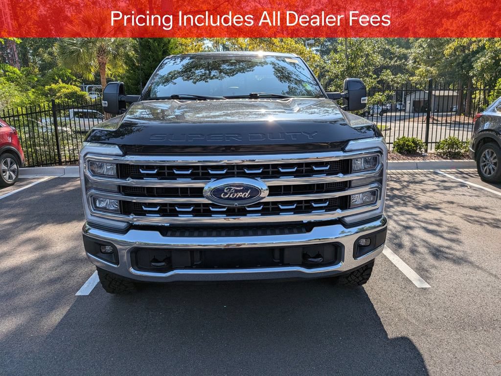 Used 2023 Ford F350 Lariat AWD/4WD image 2