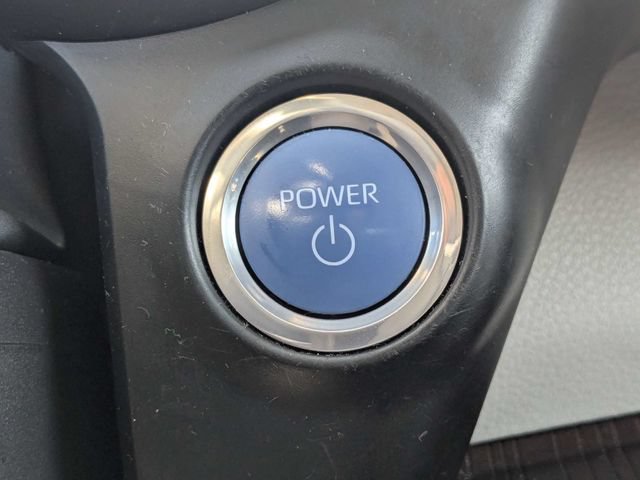 Used 2024 Toyota Sienna XLE FWD image 32