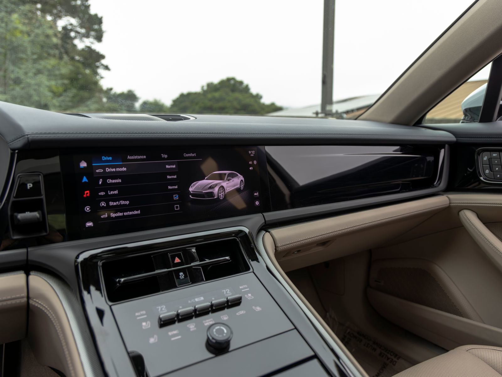 Certified 2025 Porsche Panamera image 36
