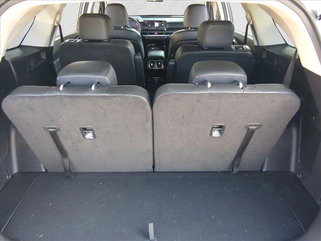 Used 2025 Kia Sorento SX AWD/4WD image 6