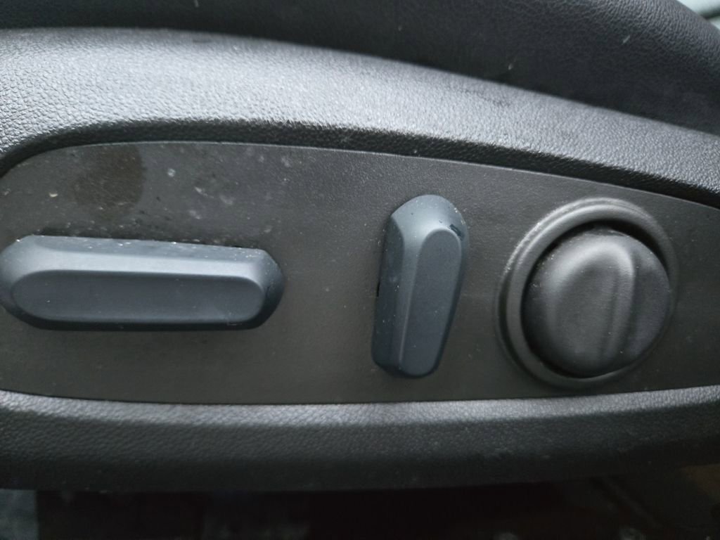 Used 2022 Chevrolet Malibu Premier image 7