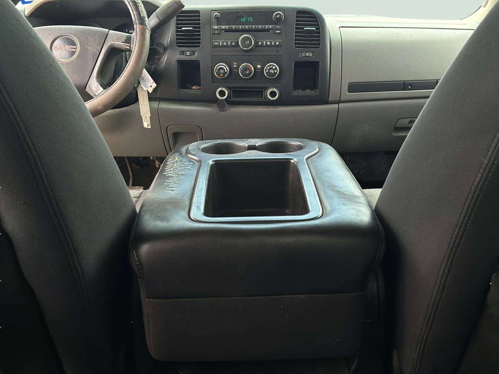 Used 2007 GMC Sierra 1500 W/T w/ Work Truck Preferred Package image 36