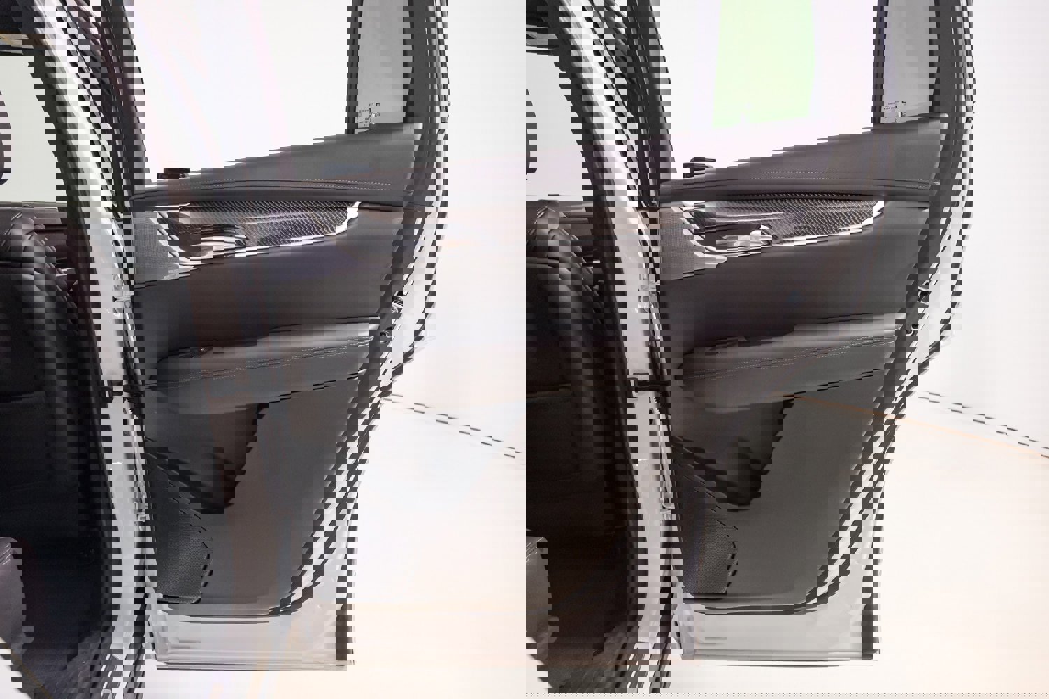 Used 2024 Cadillac XT6 Sport w/ Technology Package image 28