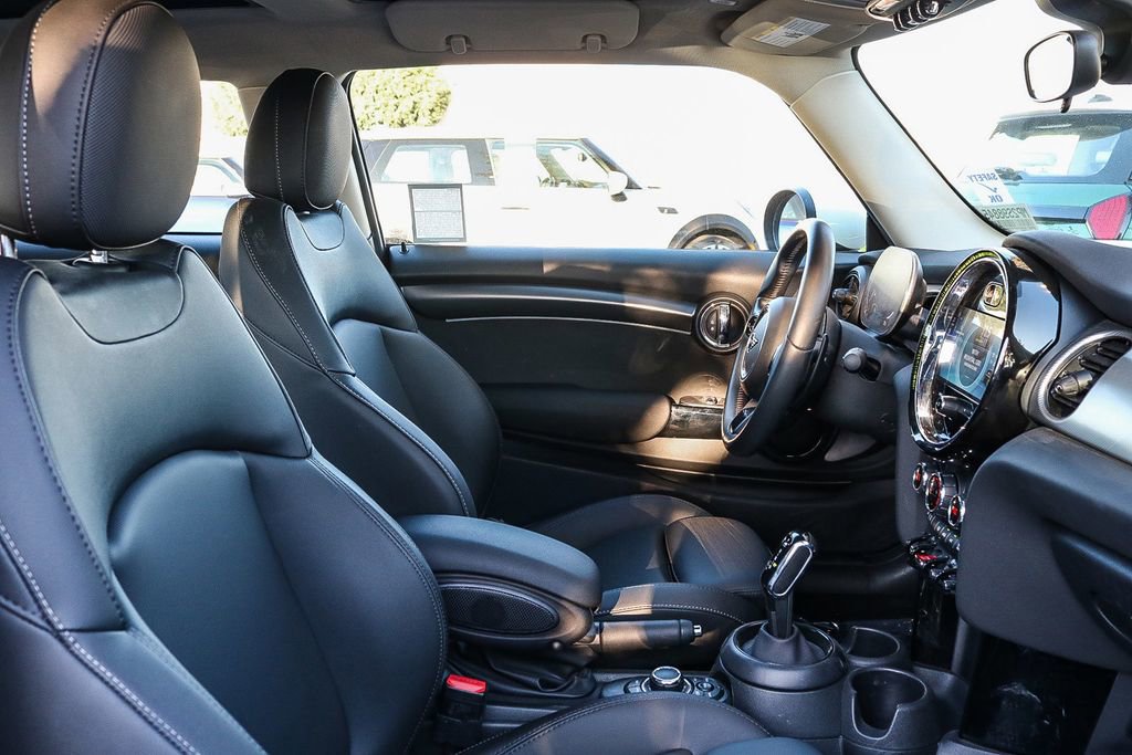 Used 2023 MINI Cooper S image 15