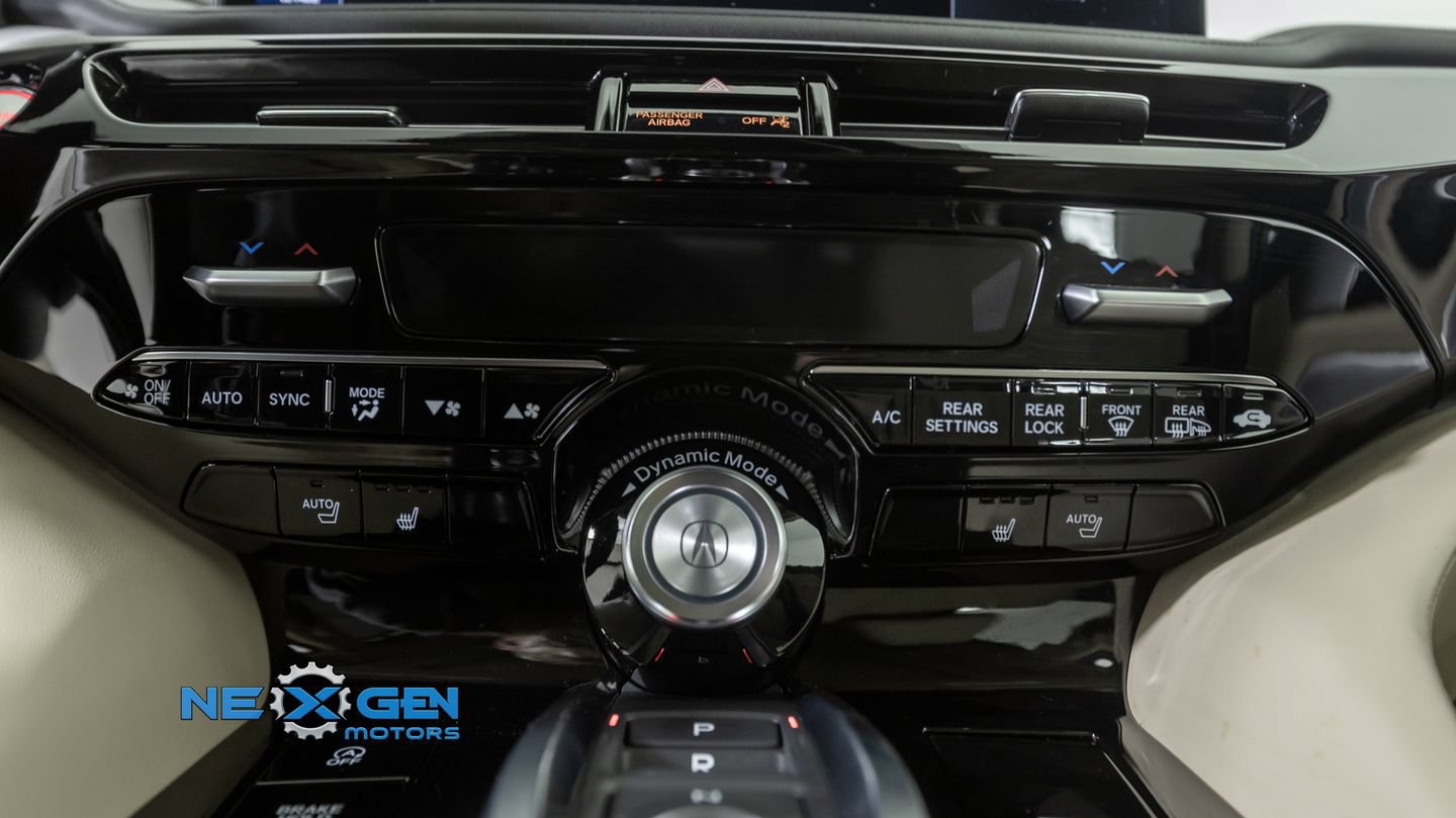 Used 2025 Acura MDX SH-AWD w/ Technology Package image 20