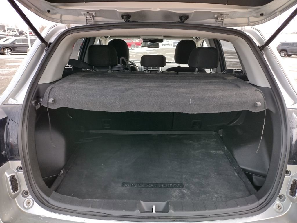 Used 2021 Mitsubishi Outlander Sport ES image 8