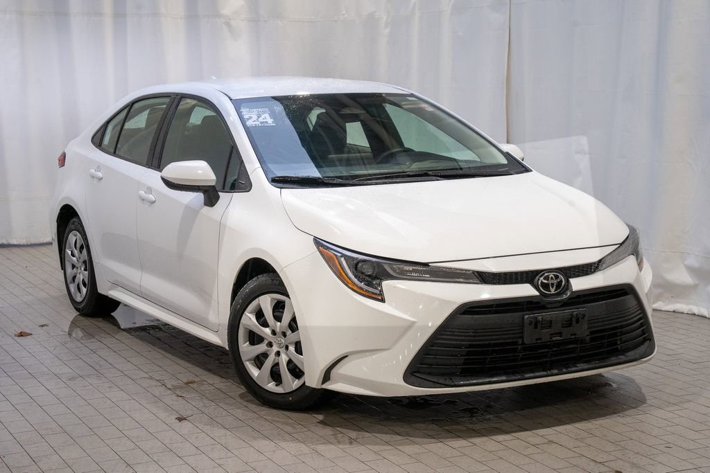 Used 2024 Toyota Corolla LE image 1