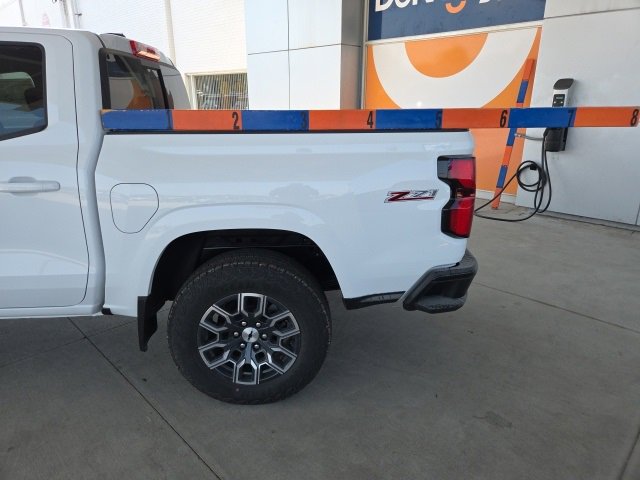 New 2025 Chevrolet Colorado Z71 image 12