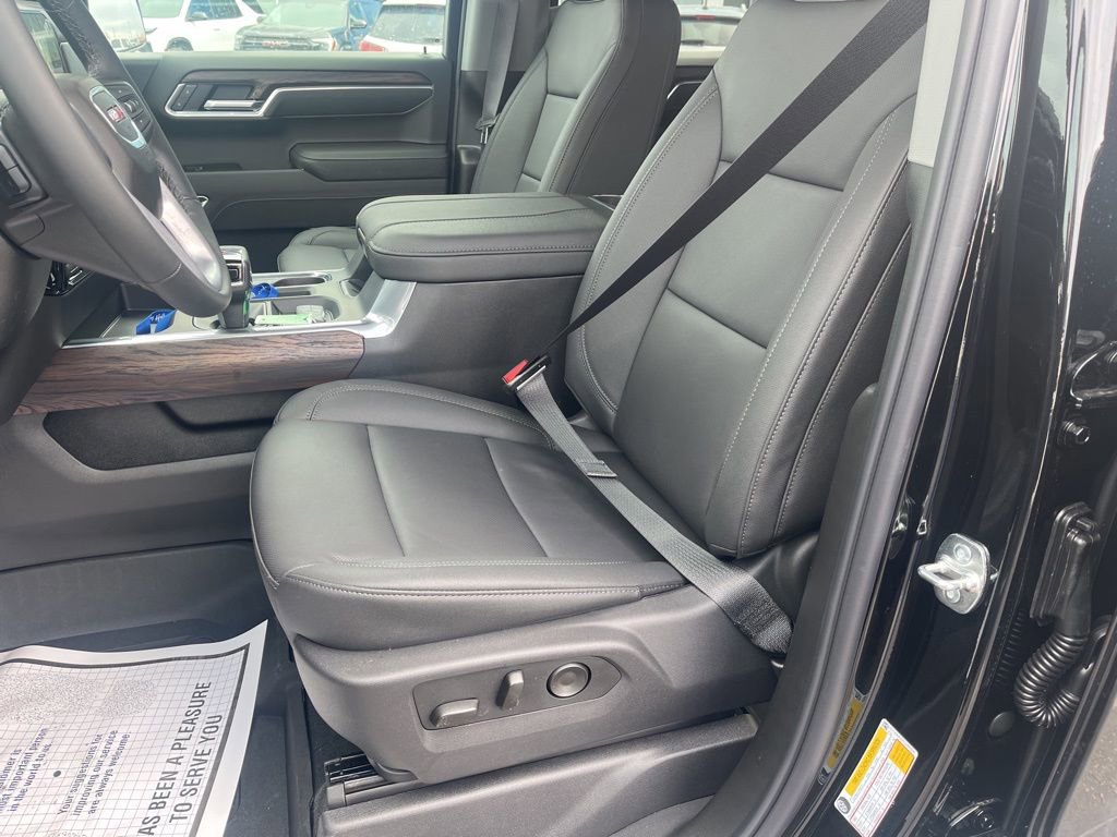 New 2026 GMC Sierra 1500 SLT w/ SLT Premium Plus Package image 17