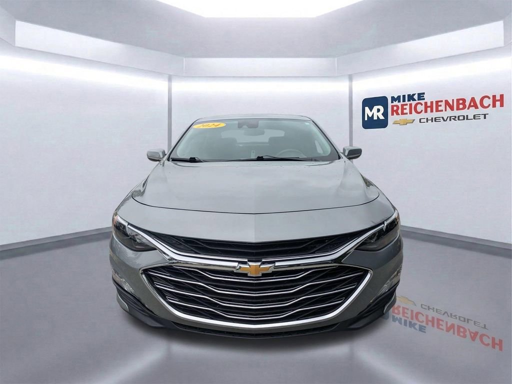 Used 2024 Chevrolet Malibu LT FWD image 9