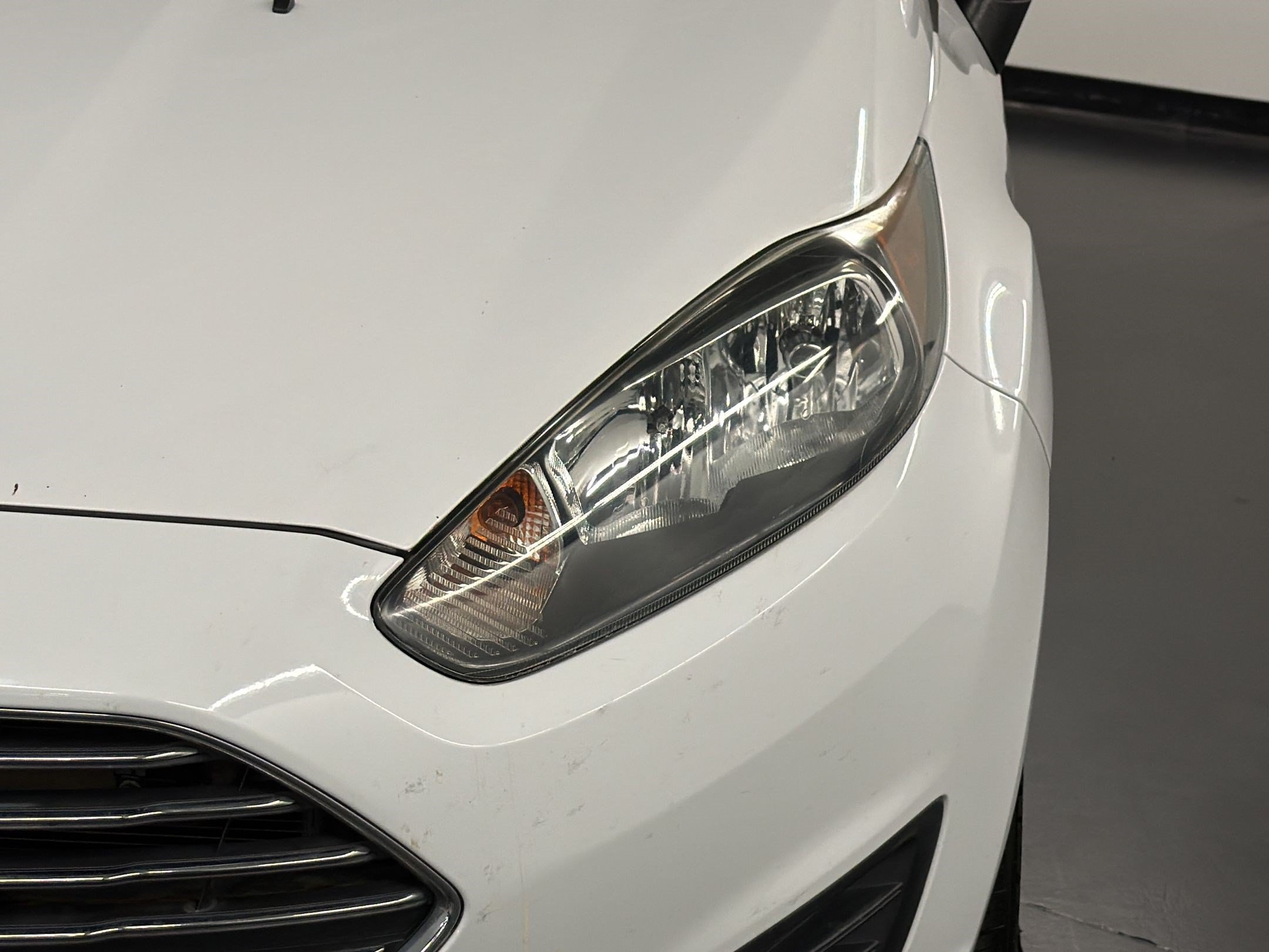 Used 2016 Ford Fiesta SE FWD image 20