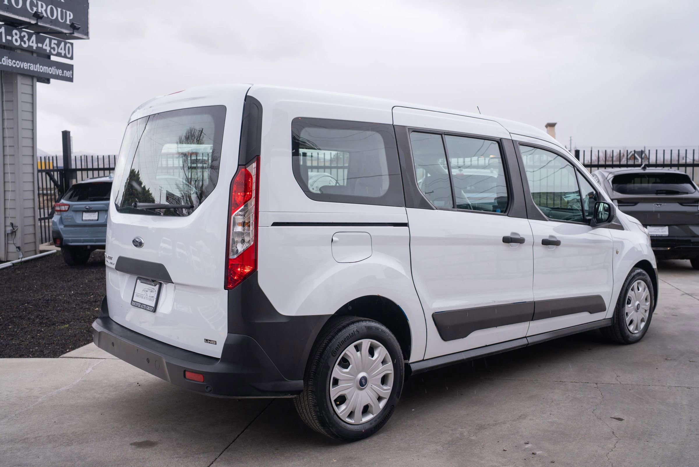 Used 2023 Ford Transit Connect XL image 11