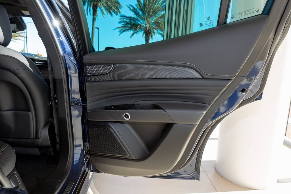 New 2025 Maserati Grecale Modena image 31