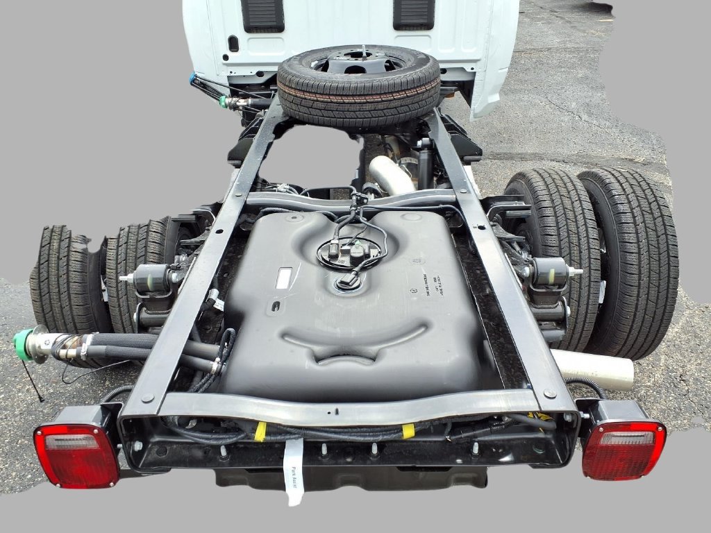 New 2027 RAM 3500 Tradesman AWD/4WD image 24