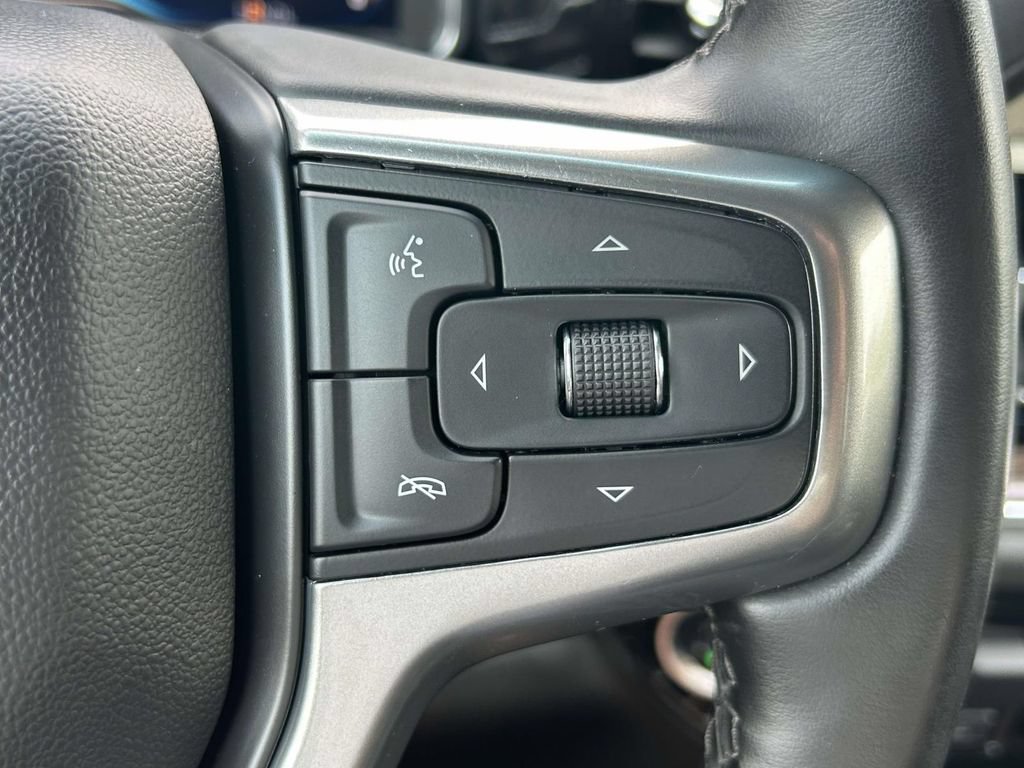 Used 2025 Chevrolet Silverado 1500 LT AWD/4WD image 24